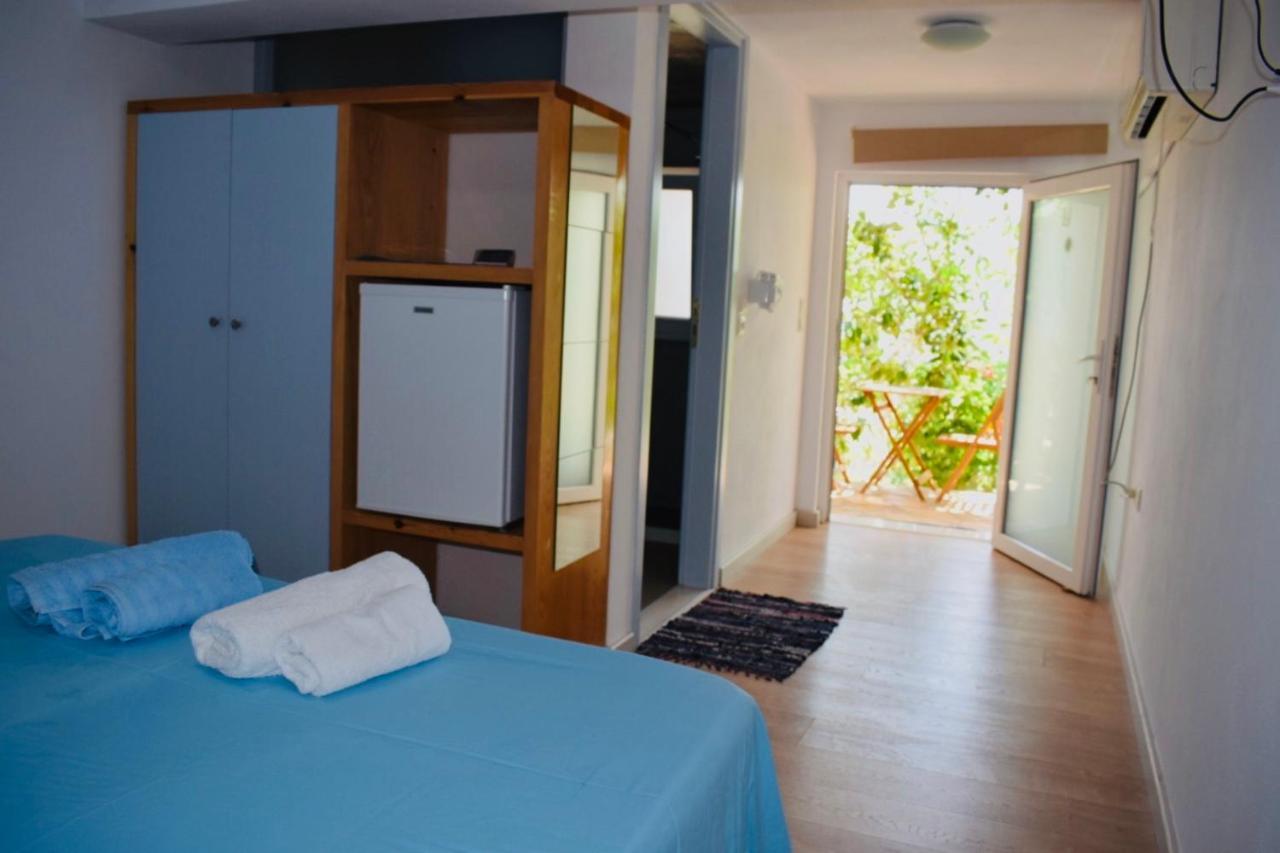 Tzavelitiko Home Himare Eksteriør bilde