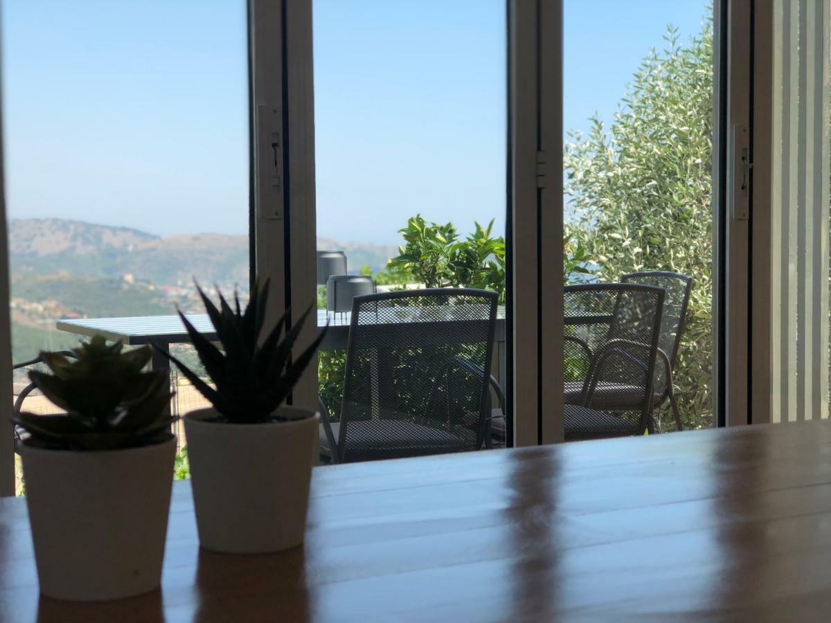 Tzavelitiko Home Himare Eksteriør bilde